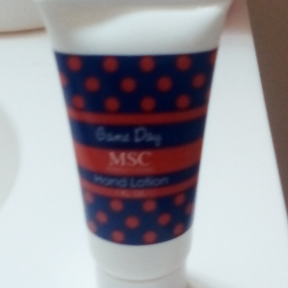 Game Day Hand Lotion - Picture 3 of 3